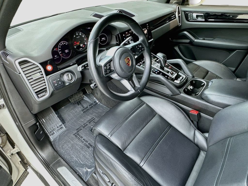 Certified 2023 Porsche Cayenne AWD/4WD image 4