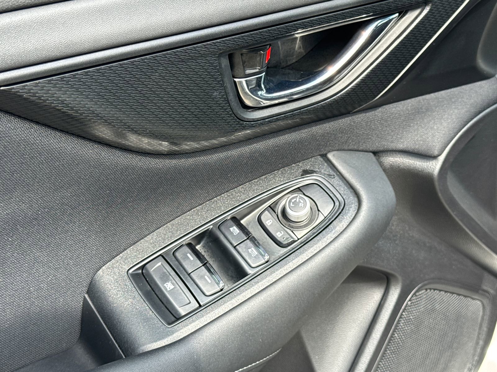 Certified 2025 Subaru Outback Premium image 18