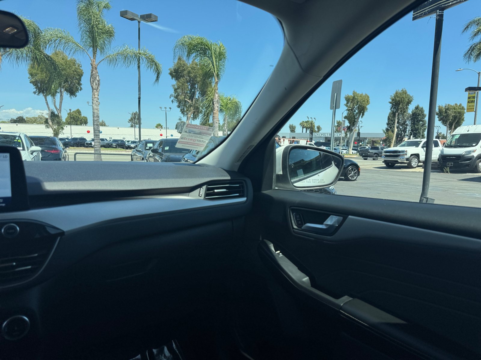 Used 2022 Ford Escape SEL w/ Technology Package FWD image 18