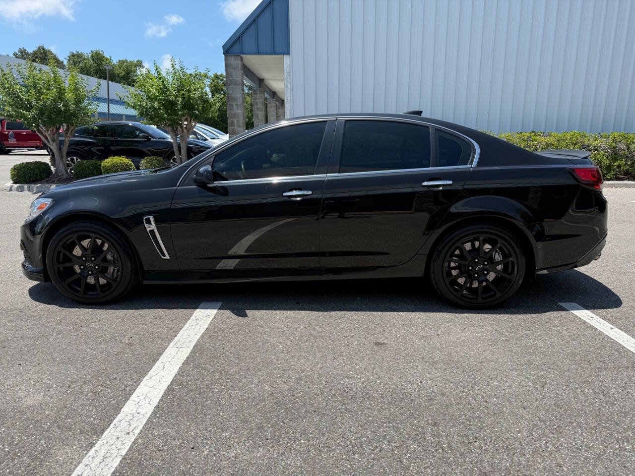 Used 2015 Chevrolet SS RWD image 4