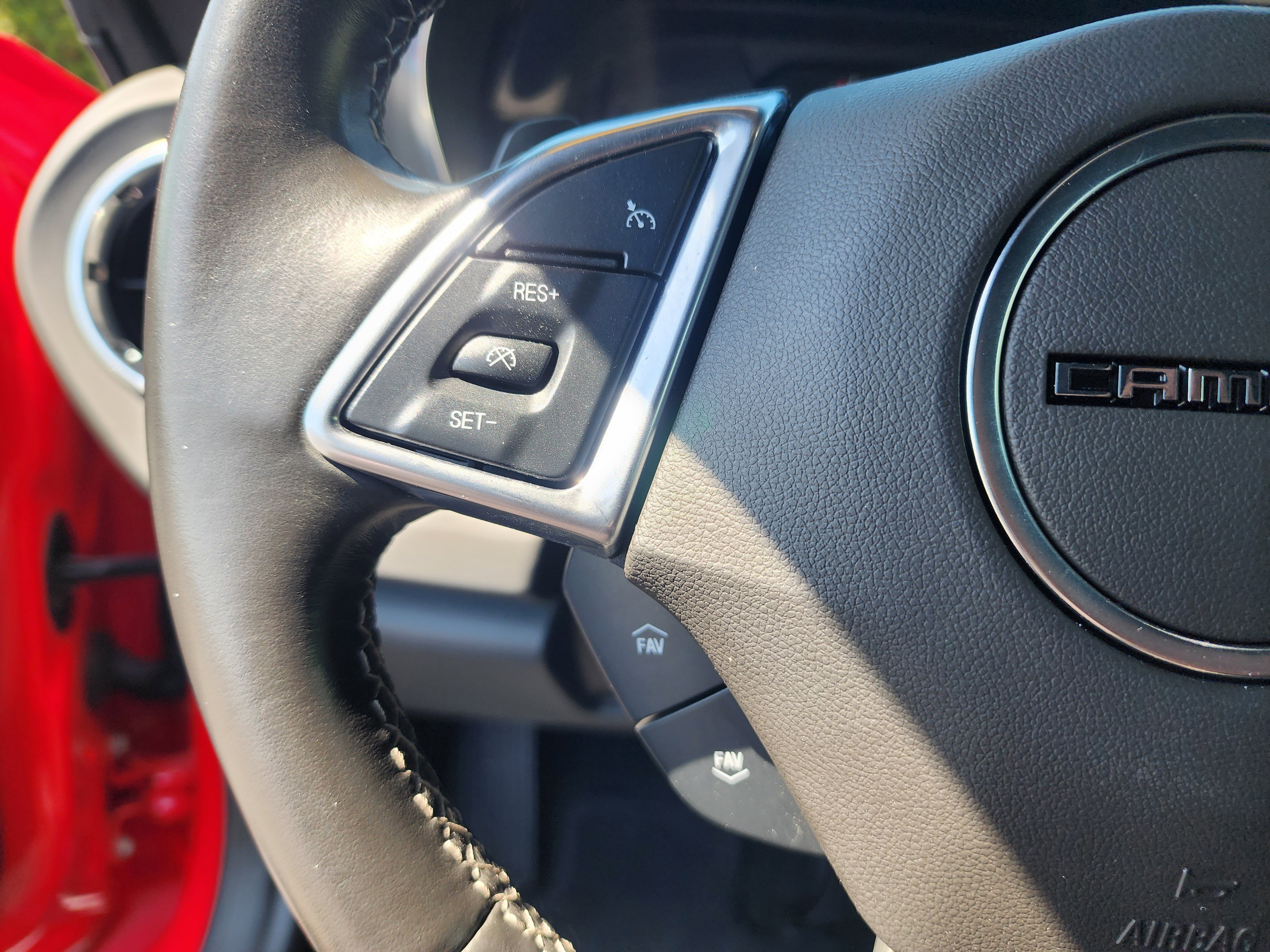 Used 2022 Chevrolet Camaro LT w/ Technology Package RWD image 26
