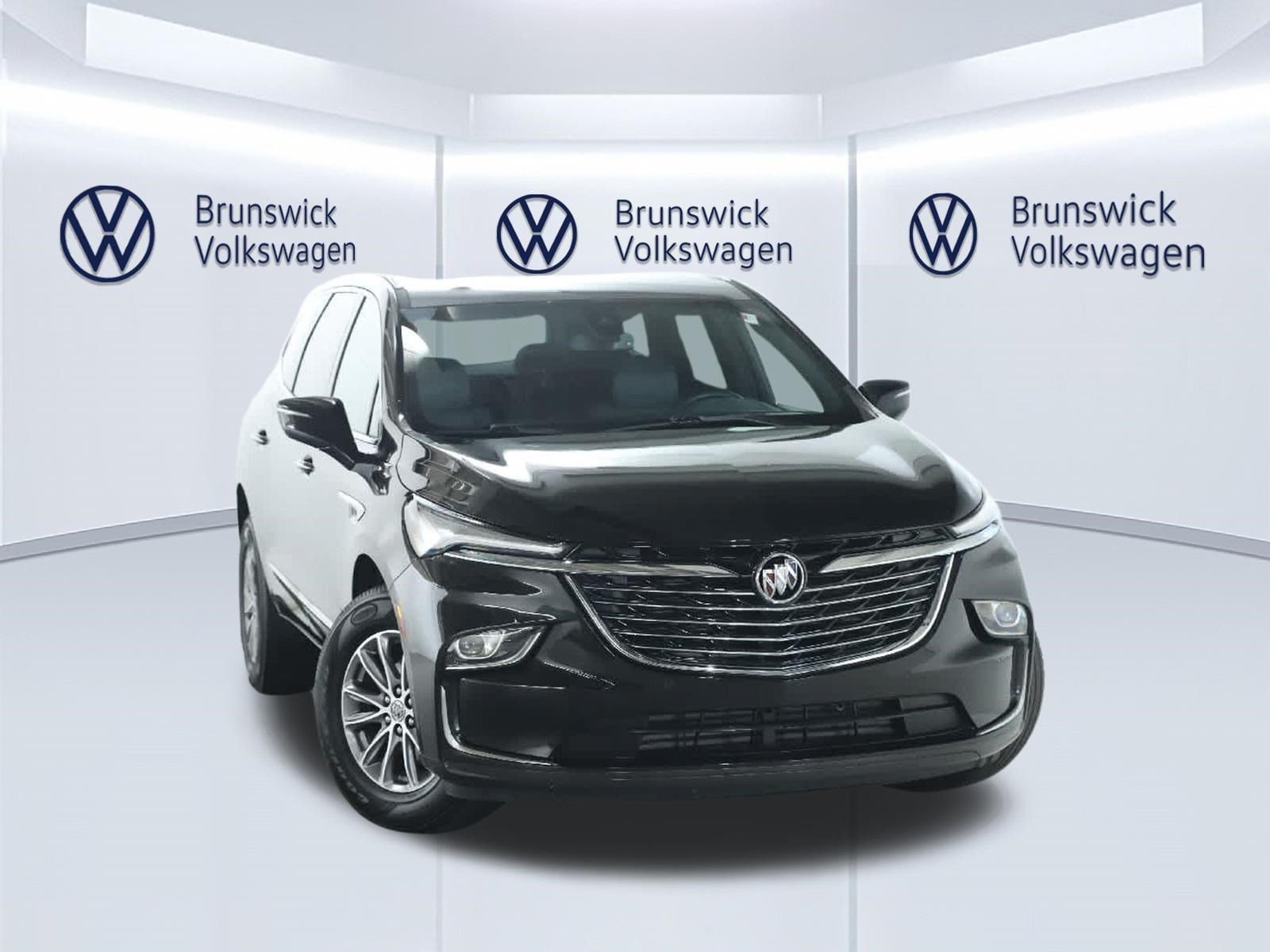 Used 2024 Buick Enclave Essence FWD image 2