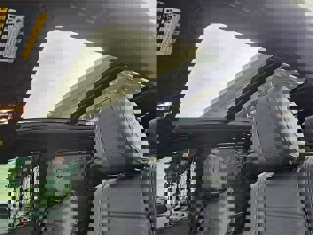 Used 2023 Mercedes-Benz GLS 580 4MATIC image 18