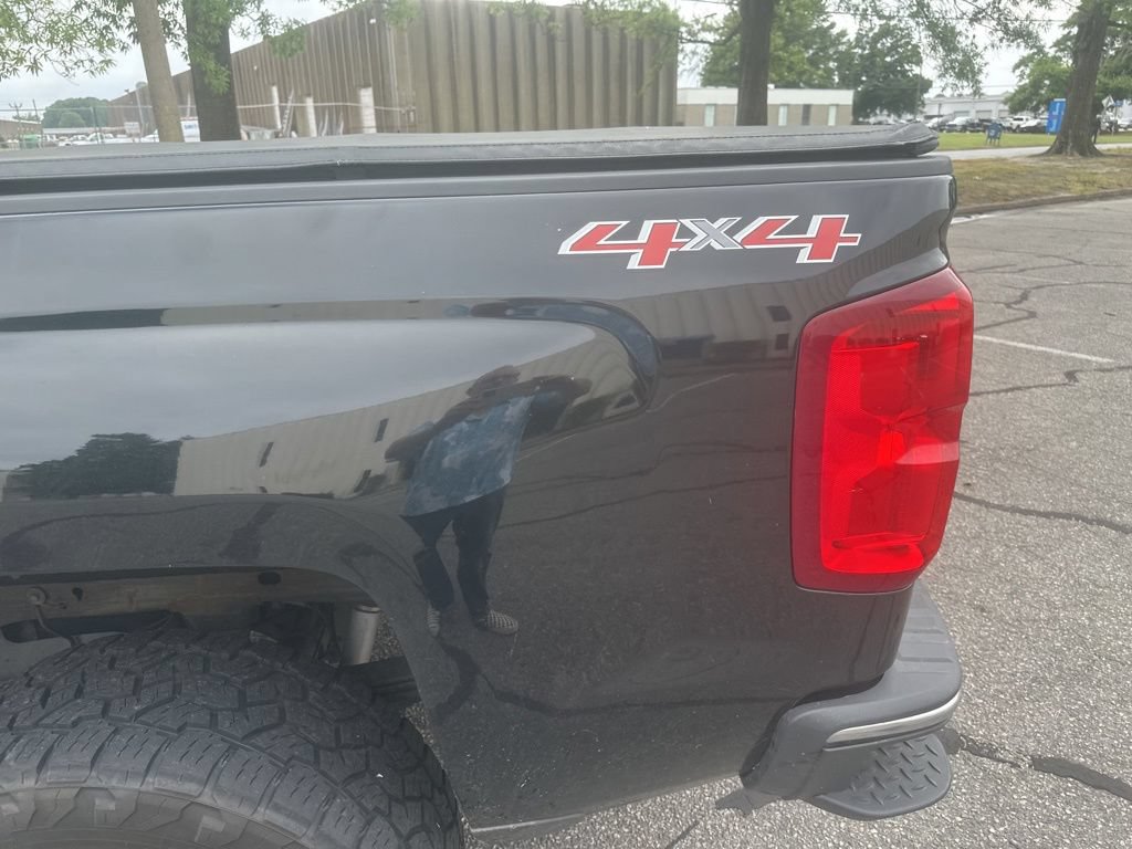 Used 2016 Chevrolet Silverado 1500 LTZ w/ Sport Package AWD/4WD image 16