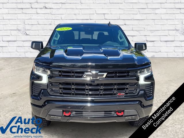 Used 2024 Chevrolet Silverado 1500 LT Trail Boss w/ Convenience Package II AWD/4WD image 2