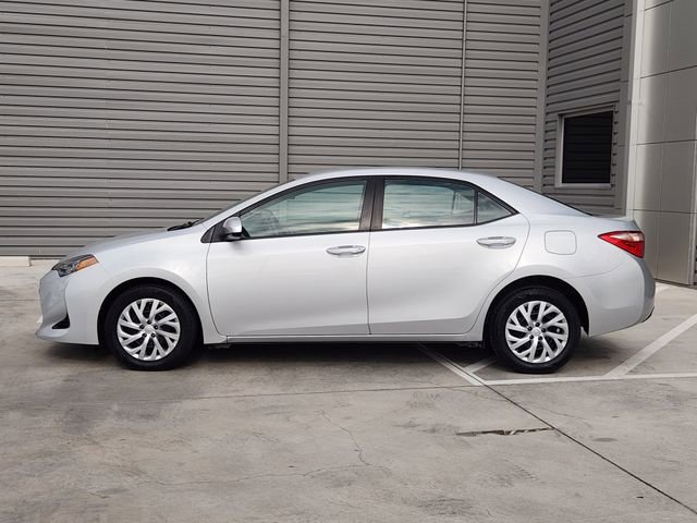 Used 2017 Toyota Corolla LE FWD image 5
