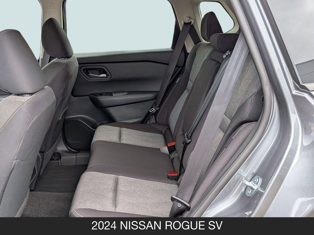 Certified 2024 Nissan Rogue SV FWD image 15