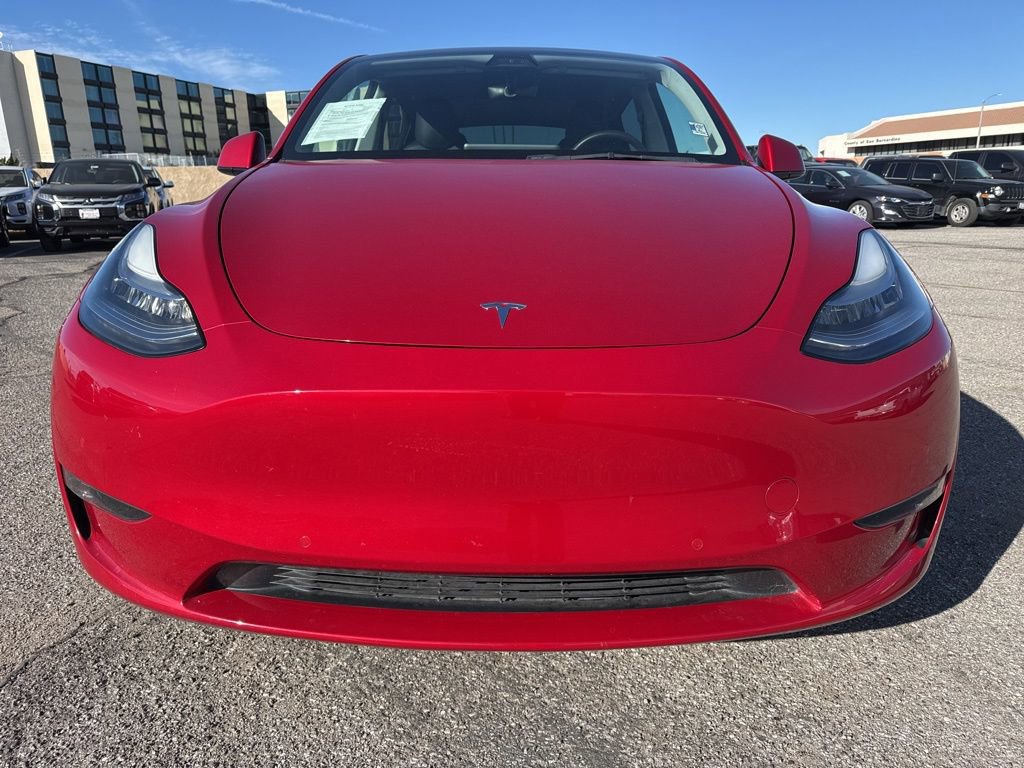 Used 2022 Tesla Model Y Long Range image 2