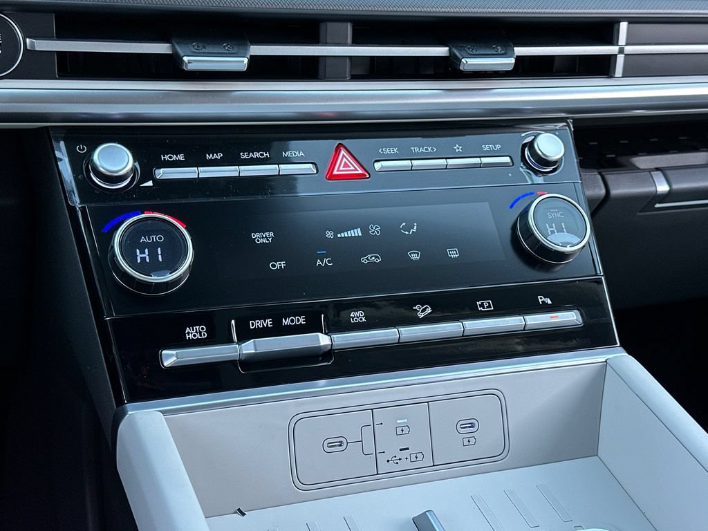 New 2026 Hyundai Santa Fe SE AWD/4WD image 15