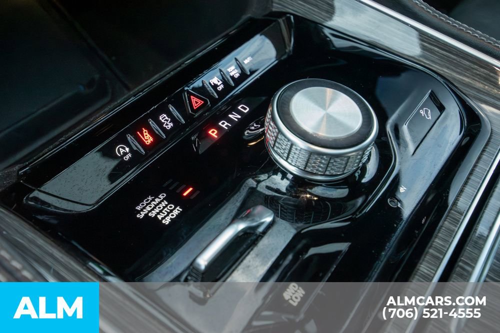 Used 2022 Jeep Wagoneer Series III w/ Premium Group I image 30