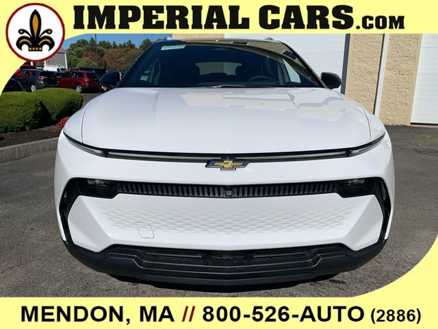 New 2026 Chevrolet Equinox EV LT image 4