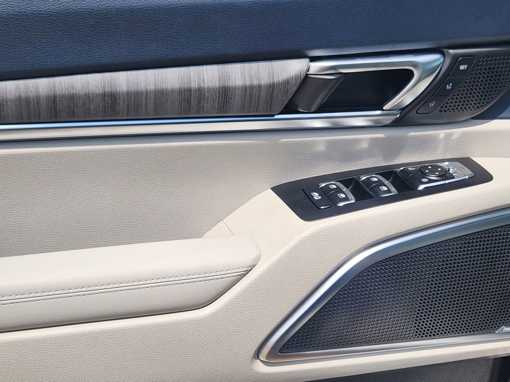 New 2025 Kia Telluride SX w/ SX Captain's Chair Package image 7