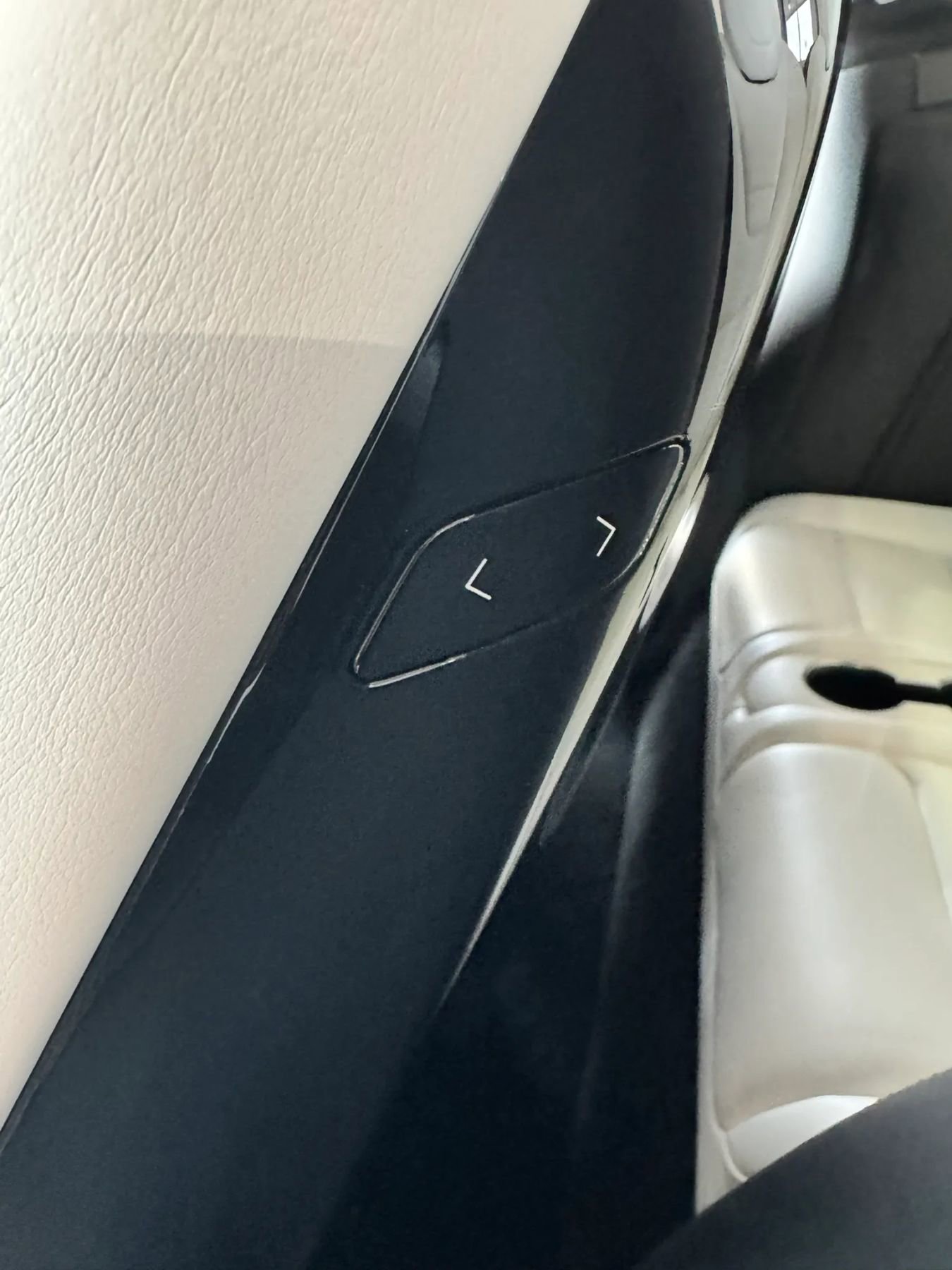 Used 2016 Tesla Model X 75D AWD/4WD image 22