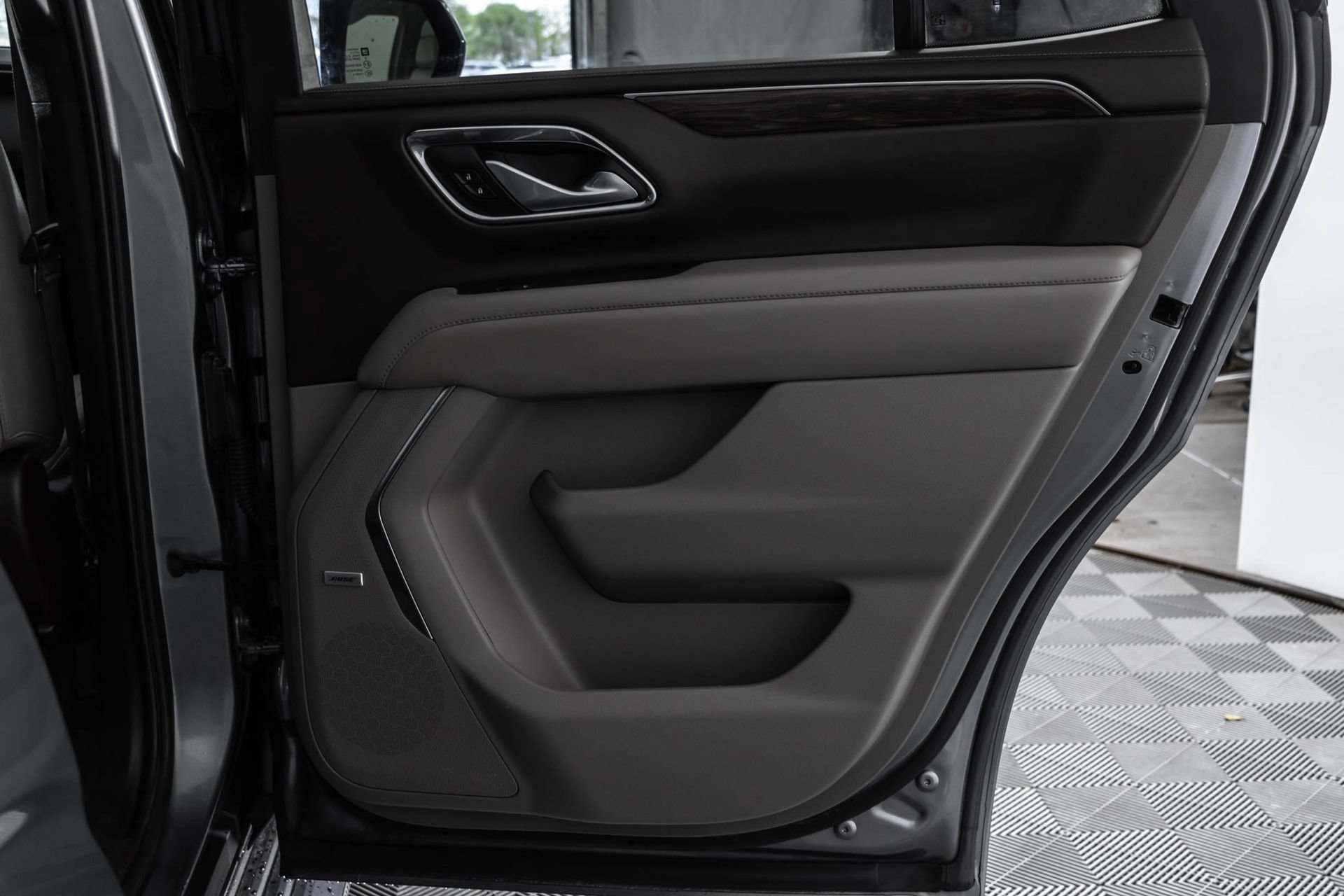 Used 2022 Chevrolet Tahoe LT AWD/4WD image 45