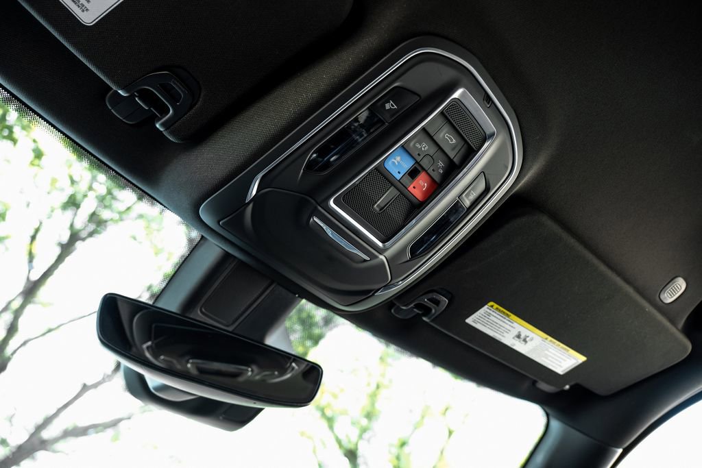 Used 2022 Jeep Wagoneer Series III image 37