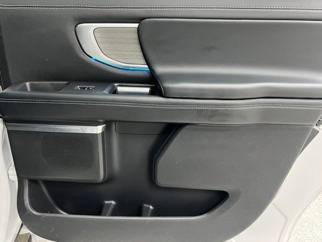 Used 2025 Ford Expedition Max Platinum AWD/4WD image 51