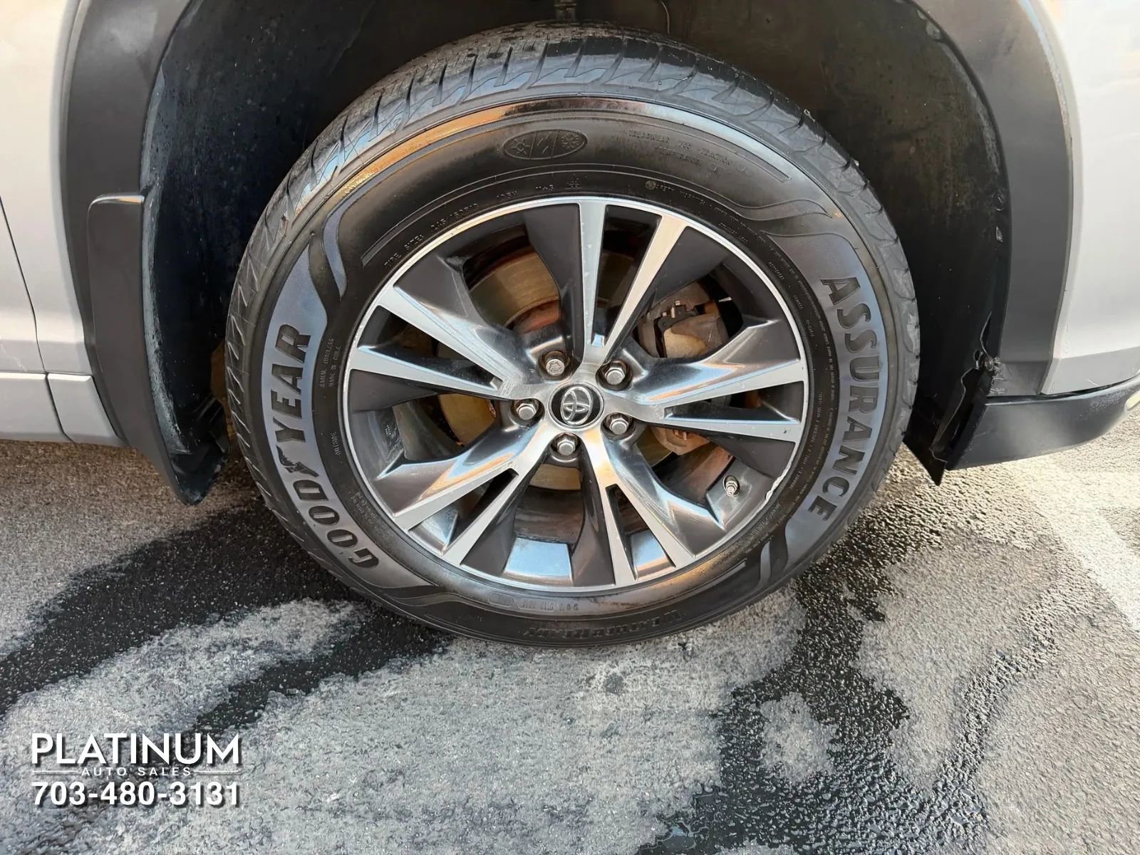 Used 2016 Toyota Highlander XLE image 21