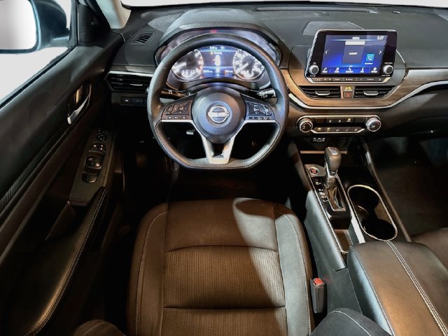 Used 2024 Nissan Altima 2.5 SV FWD image 20