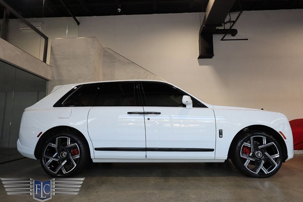 Used 2026 Rolls-Royce Cullinan Black Badge AWD/4WD image 53