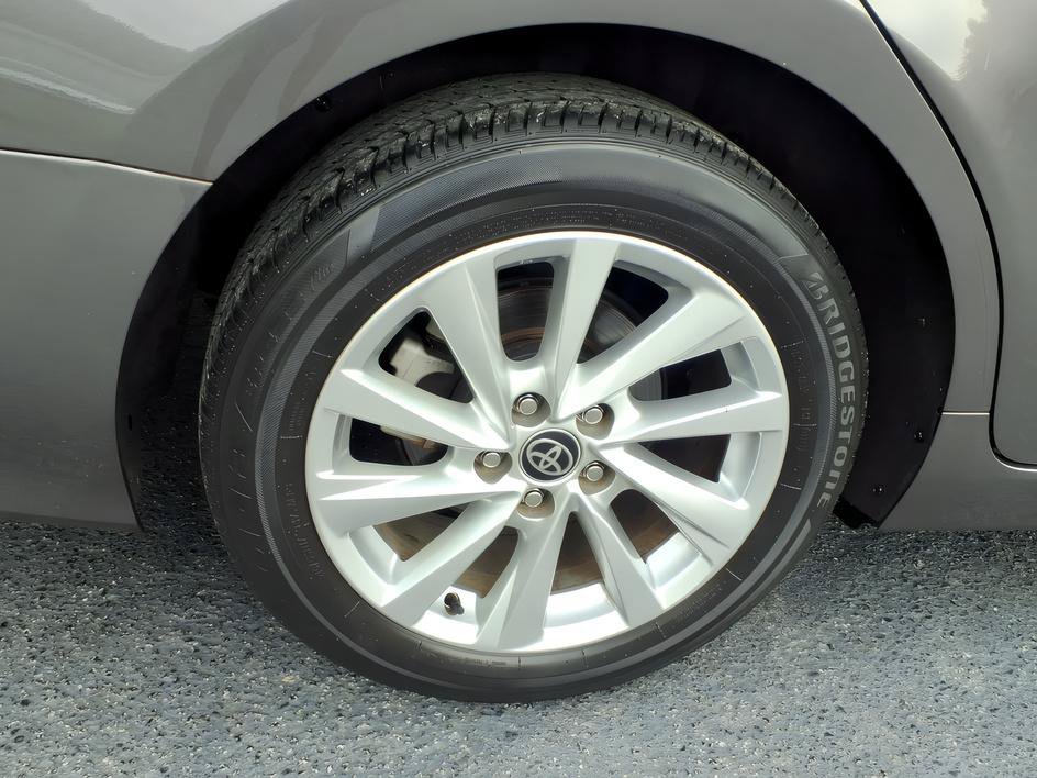 Used 2023 Toyota Camry LE FWD image 7
