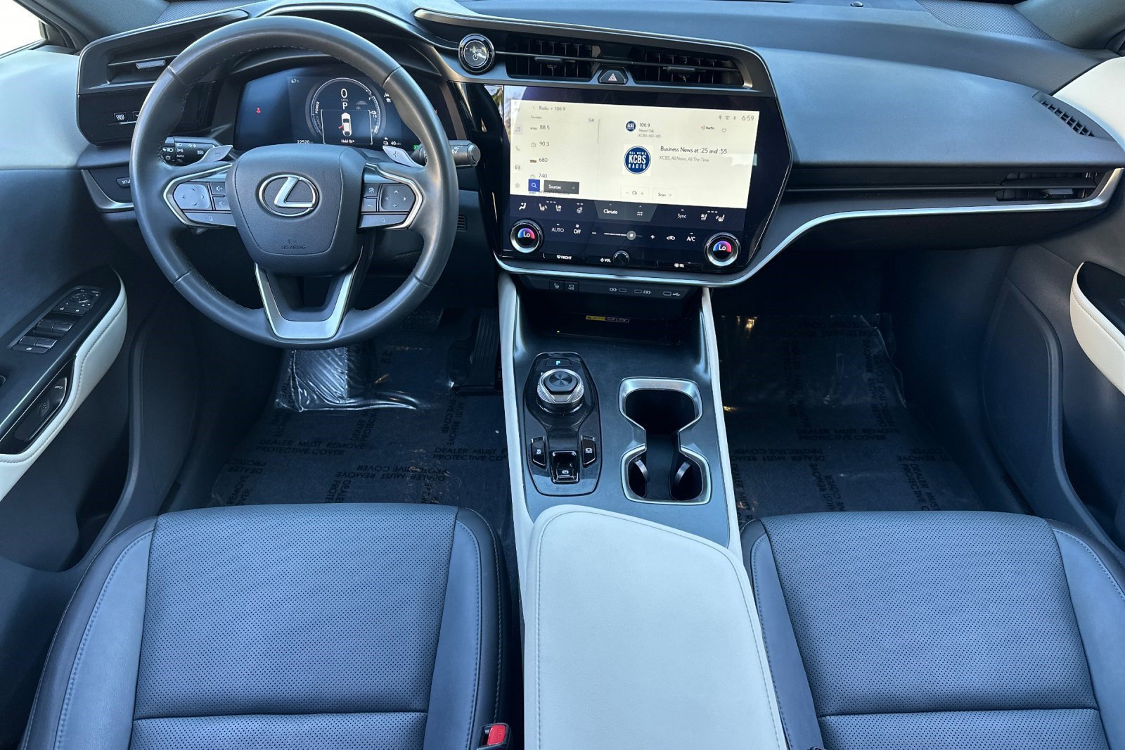 Certified 2023 Lexus RZ 450e Premium w/ Technology Package AWD/4WD image 17