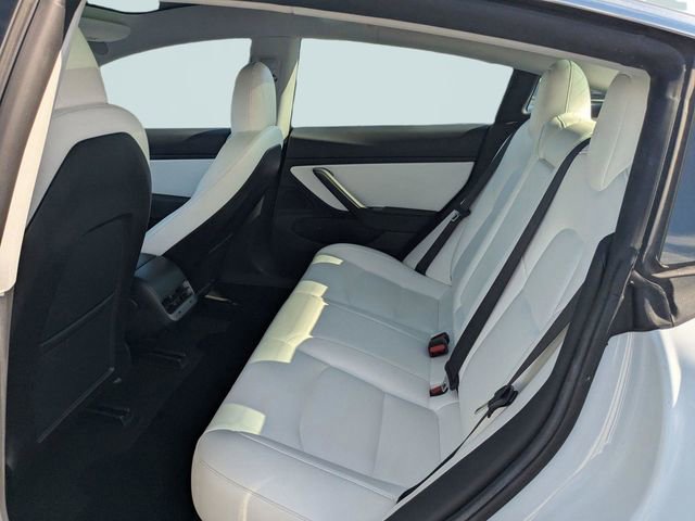 Used 2019 Tesla Model 3 Standard Range Plus image 12
