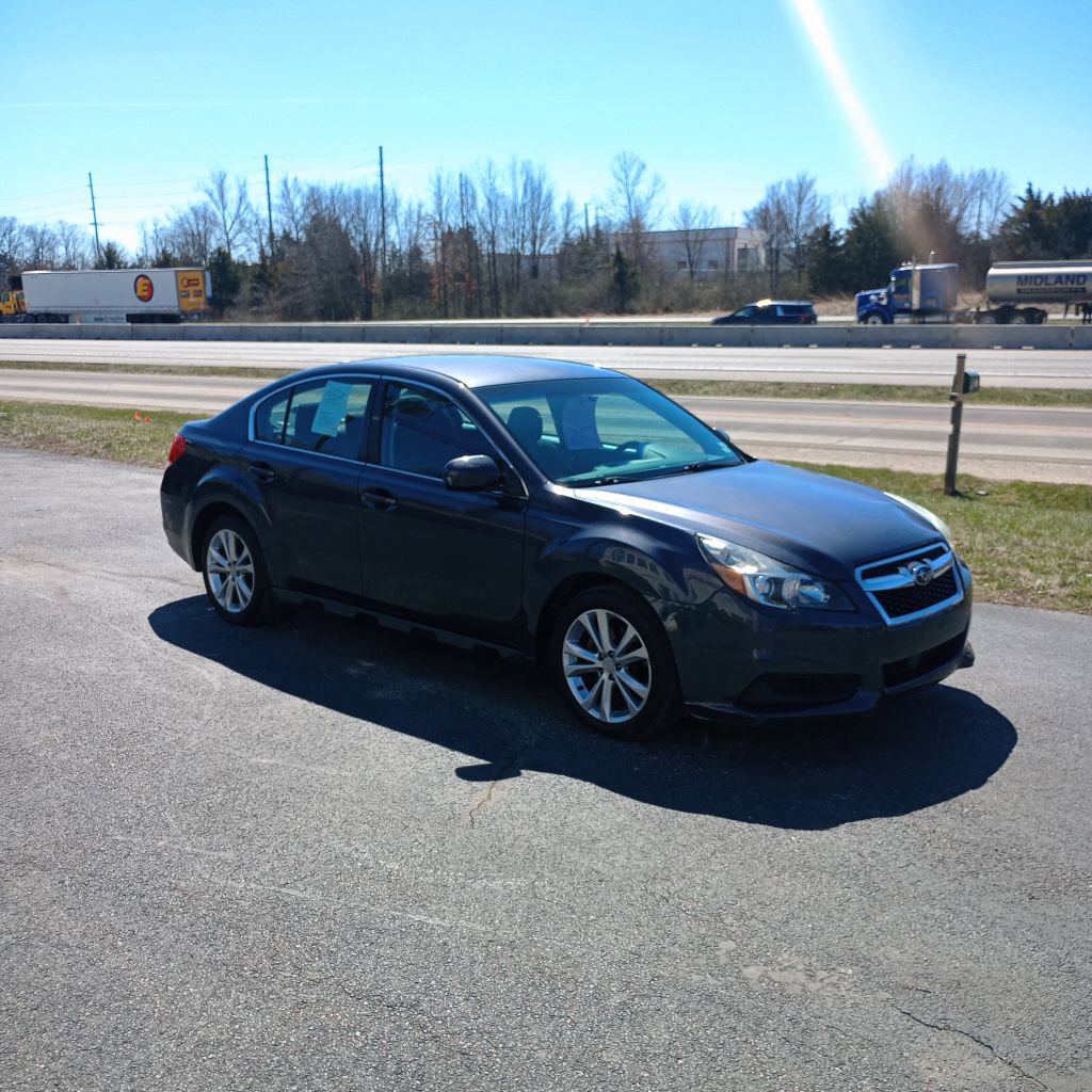 Used 2013 Subaru Legacy 2.5i Premium w/ All-Weather Pkg AWD/4WD image 7