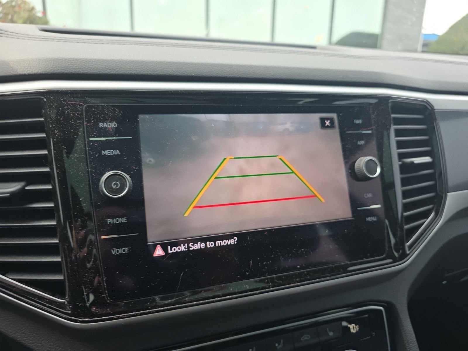 Used 2022 Volkswagen Atlas Cross Sport SEL R-Line image 24