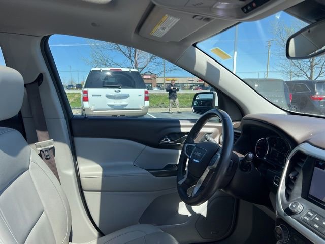 Used 2018 GMC Acadia SLT image 45