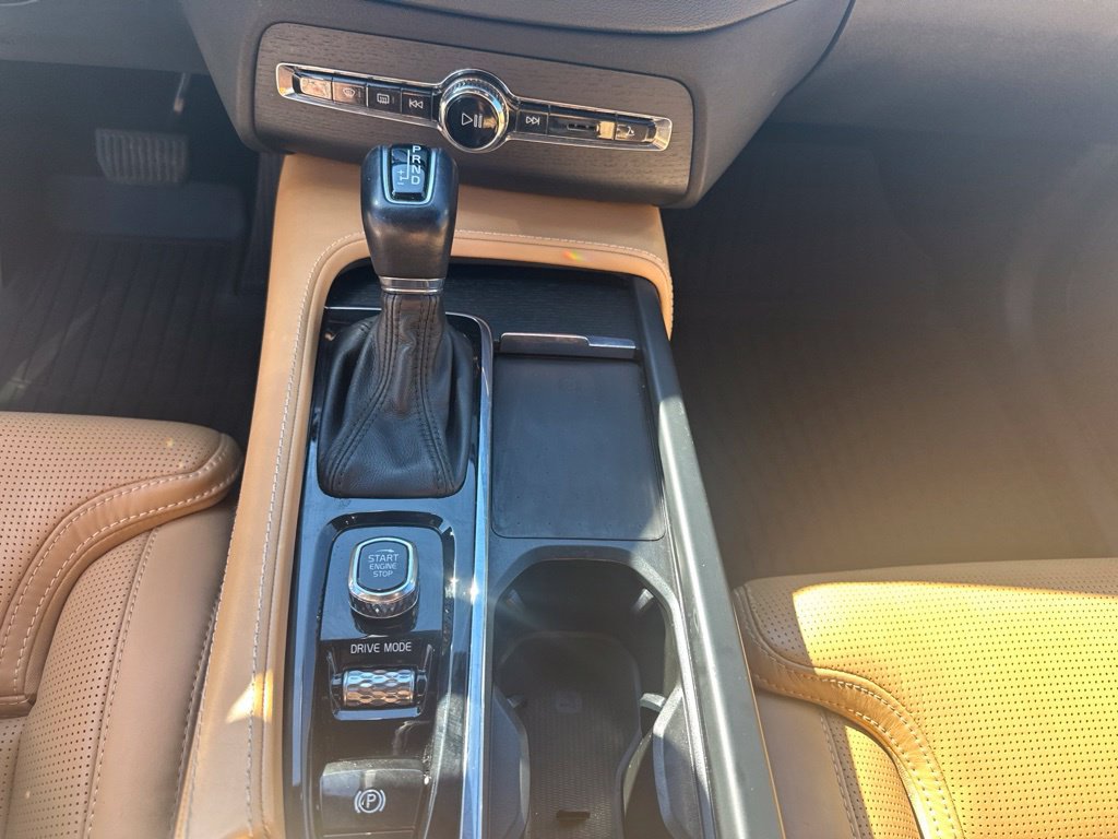 Used 2021 Volvo XC90 T6 Inscription AWD/4WD image 28