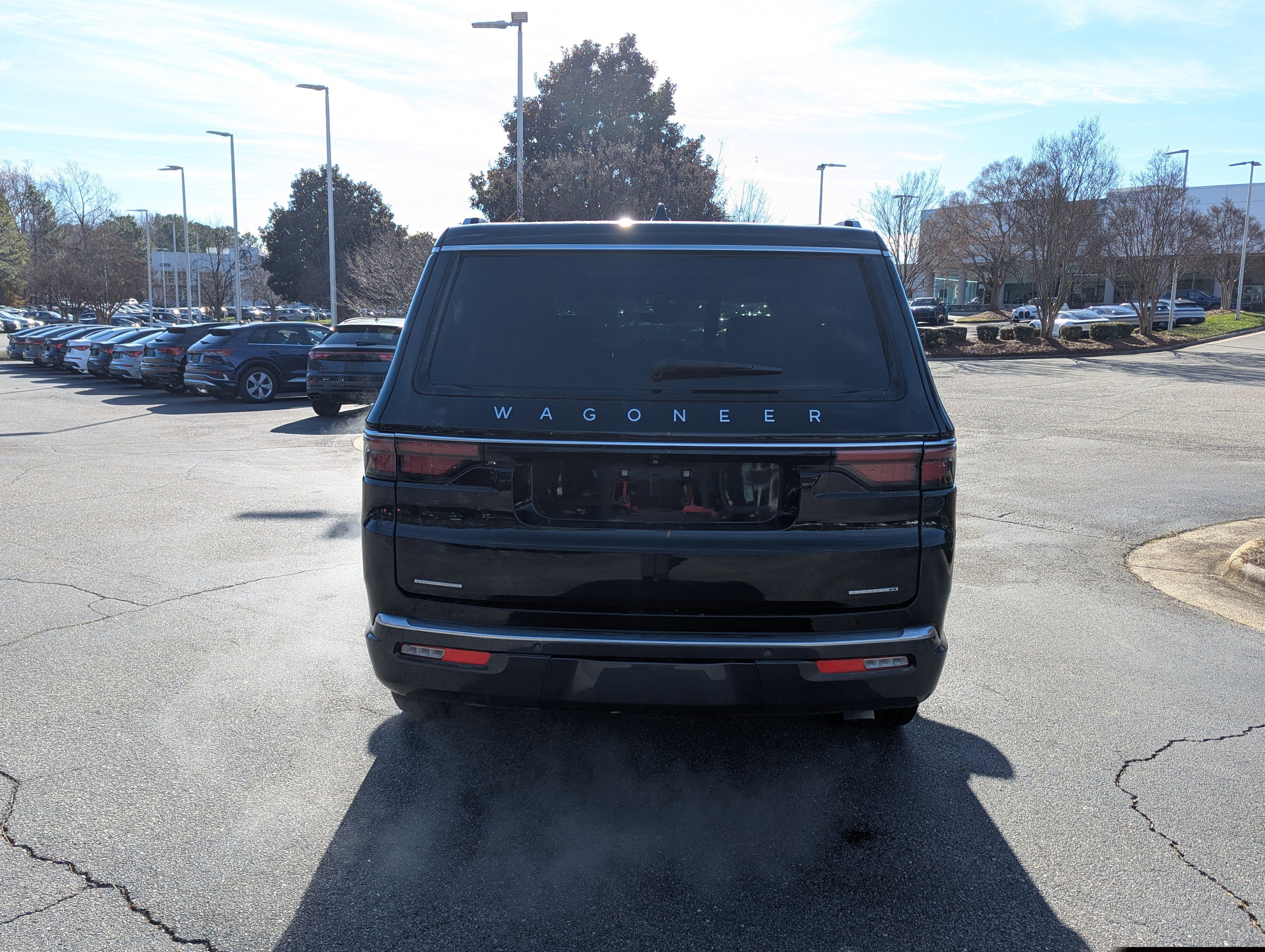 Used 2022 Jeep Wagoneer Series III w/ Premium Group I image 6