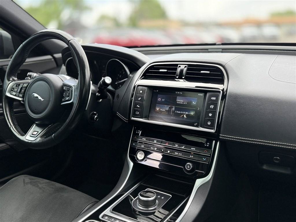Used 2018 Jaguar XE S AWD/4WD image 37