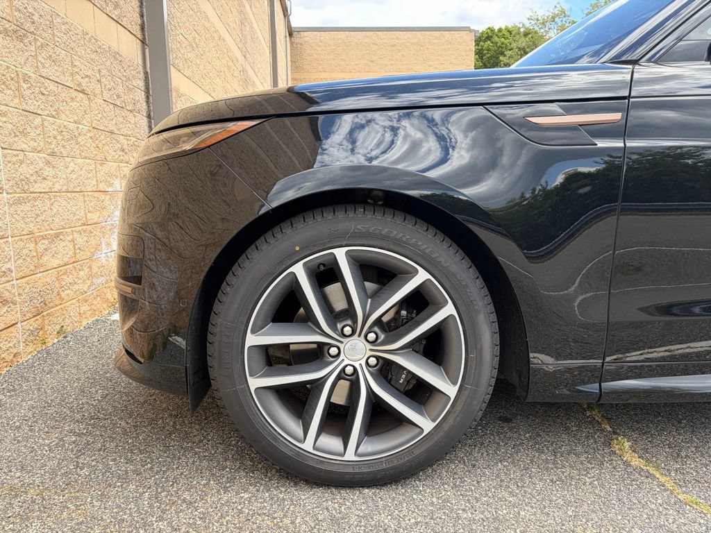 Certified 2023 Land Rover Range Rover Sport SE Dynamic AWD/4WD image 9
