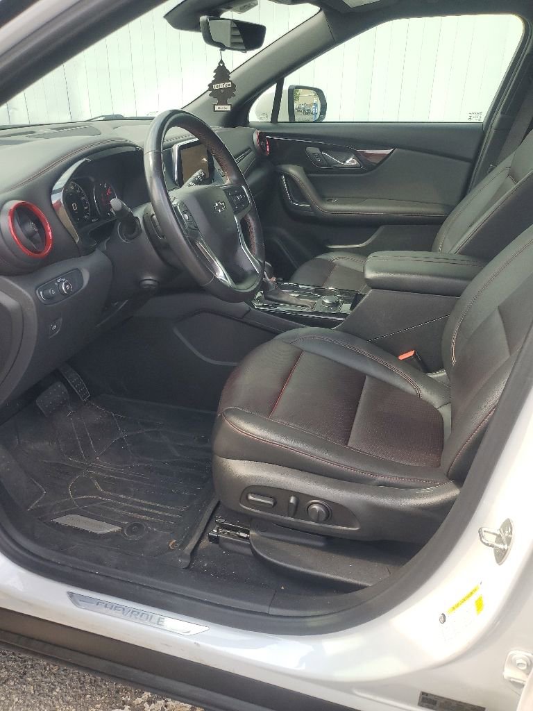 Used 2021 Chevrolet Blazer RS w/ Enhanced Convenience Package FWD image 12