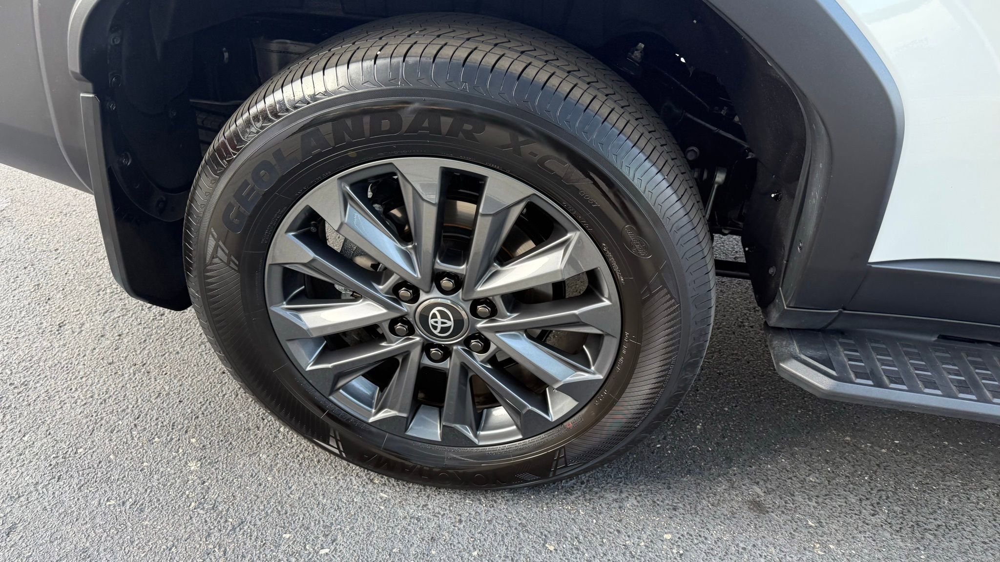 Used 2025 Toyota Land Cruiser image 14