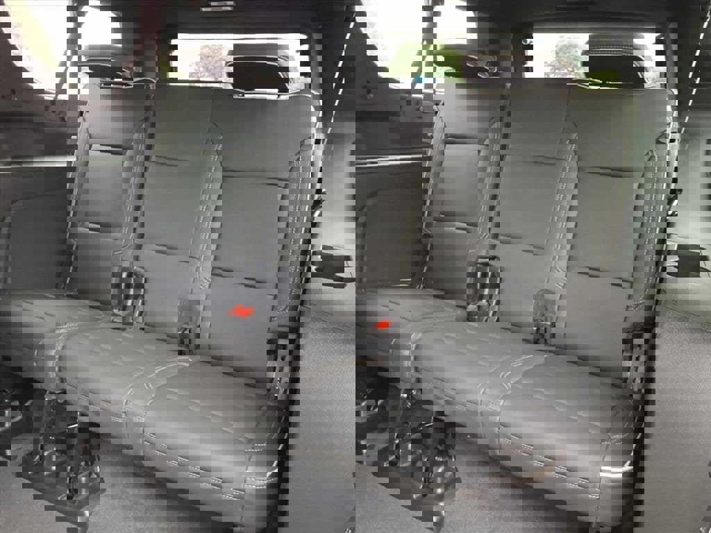 New 2026 Chevrolet Suburban Premier image 13