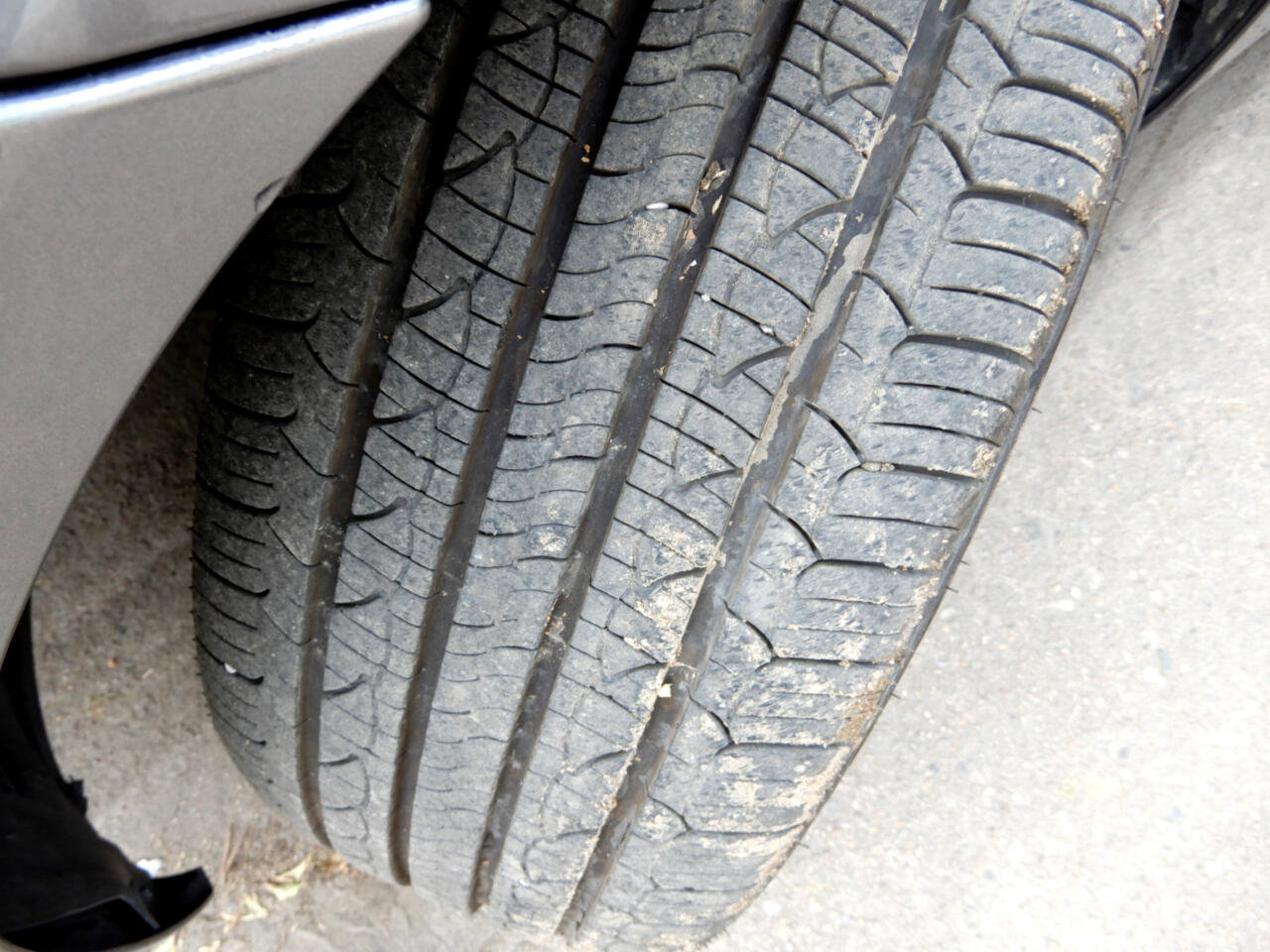 Used 2020 Jaguar XE S image 26