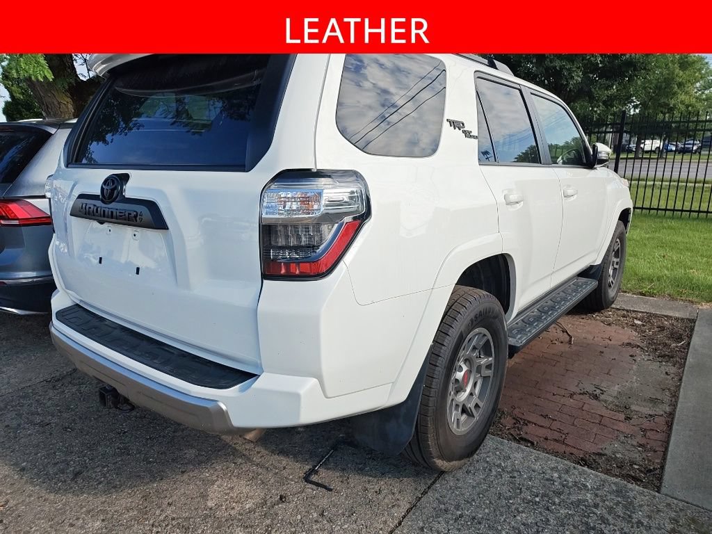 Used 2022 Toyota 4Runner TRD Off-Road Premium w/ Revi AWD/4WD image 4