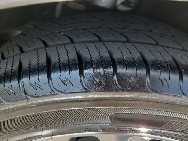 Used 2019 Kia Sorento SX image 10