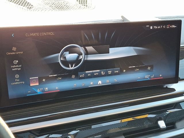 Used 2024 BMW X5 xDrive40i w/ M Sport Package image 18