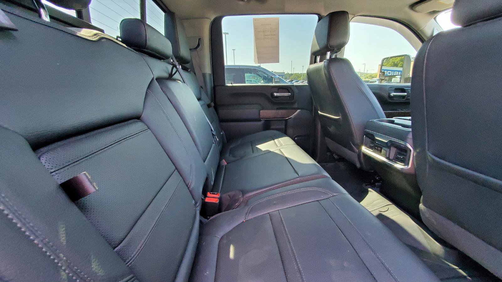 Used 2022 GMC Sierra 2500 Denali w/ Denali Ultimate Package AWD/4WD image 6