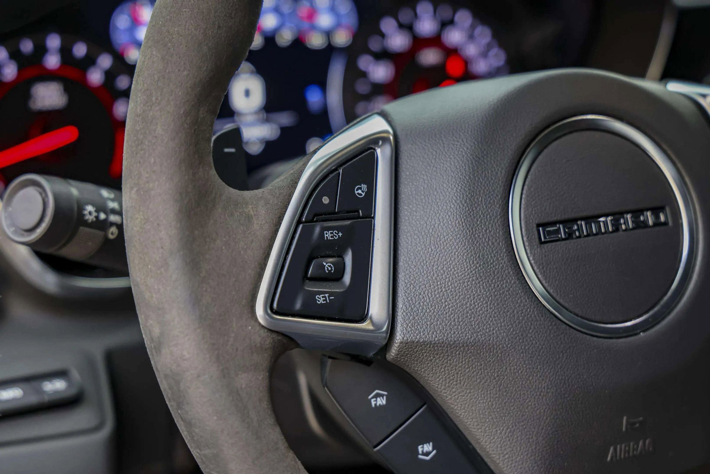 Used 2019 Chevrolet Camaro ZL1 image 25