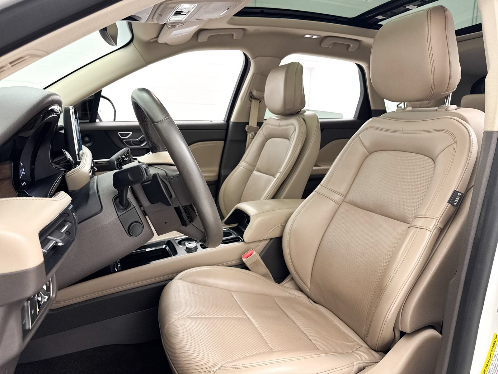 Used 2020 Lincoln Corsair Reserve AWD/4WD image 21