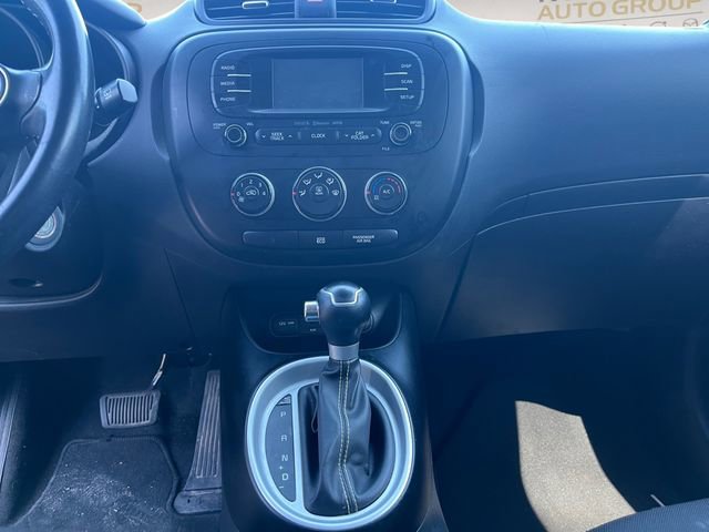 Used 2016 Kia Soul + w/ Designer's Package FWD image 11