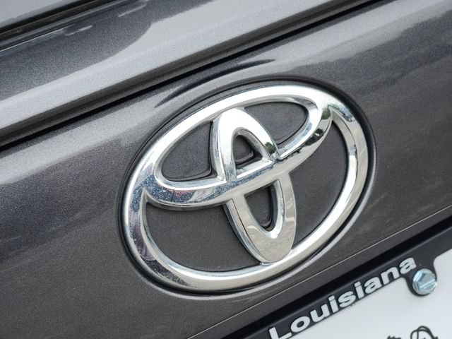 Used 2019 Toyota RAV4 LE FWD image 6