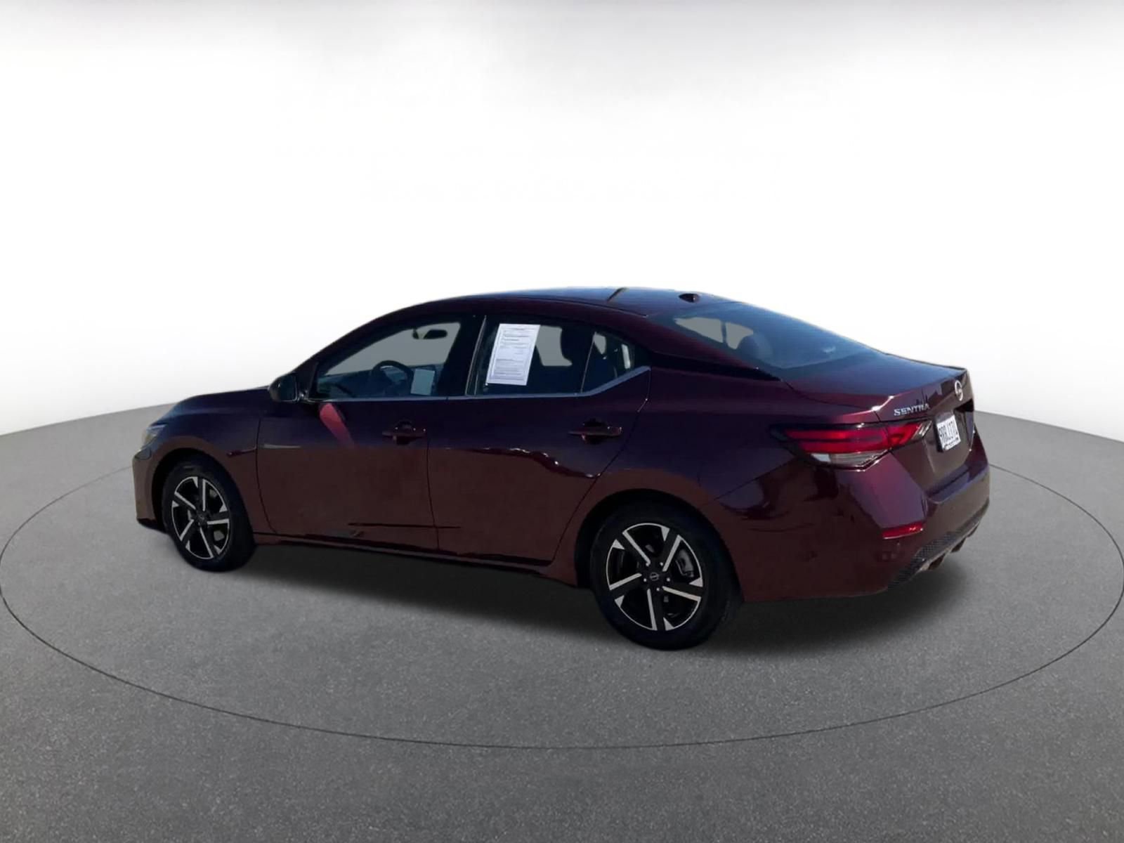 Used 2025 Nissan Sentra SV image 10