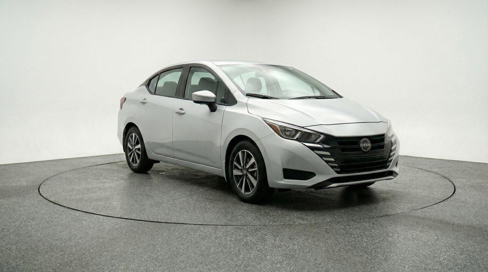 Used 2025 Nissan Versa SV image 1