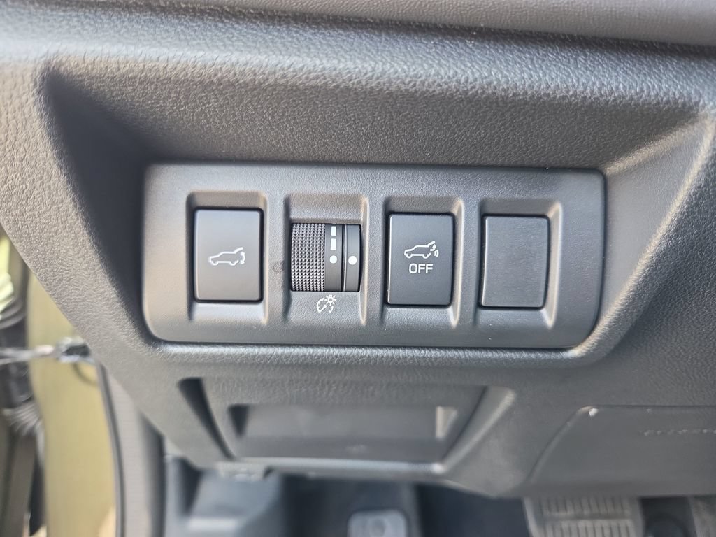 Certified 2025 Subaru Outback Touring XT AWD/4WD image 30