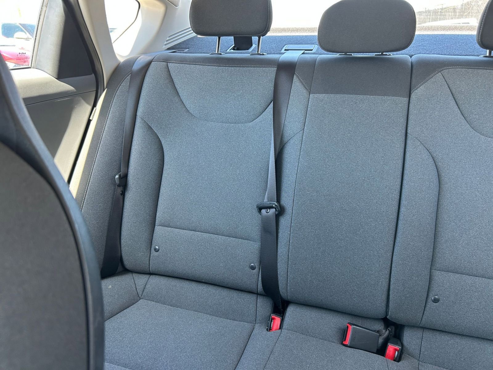 Used 2025 Kia K4 LXS image 34