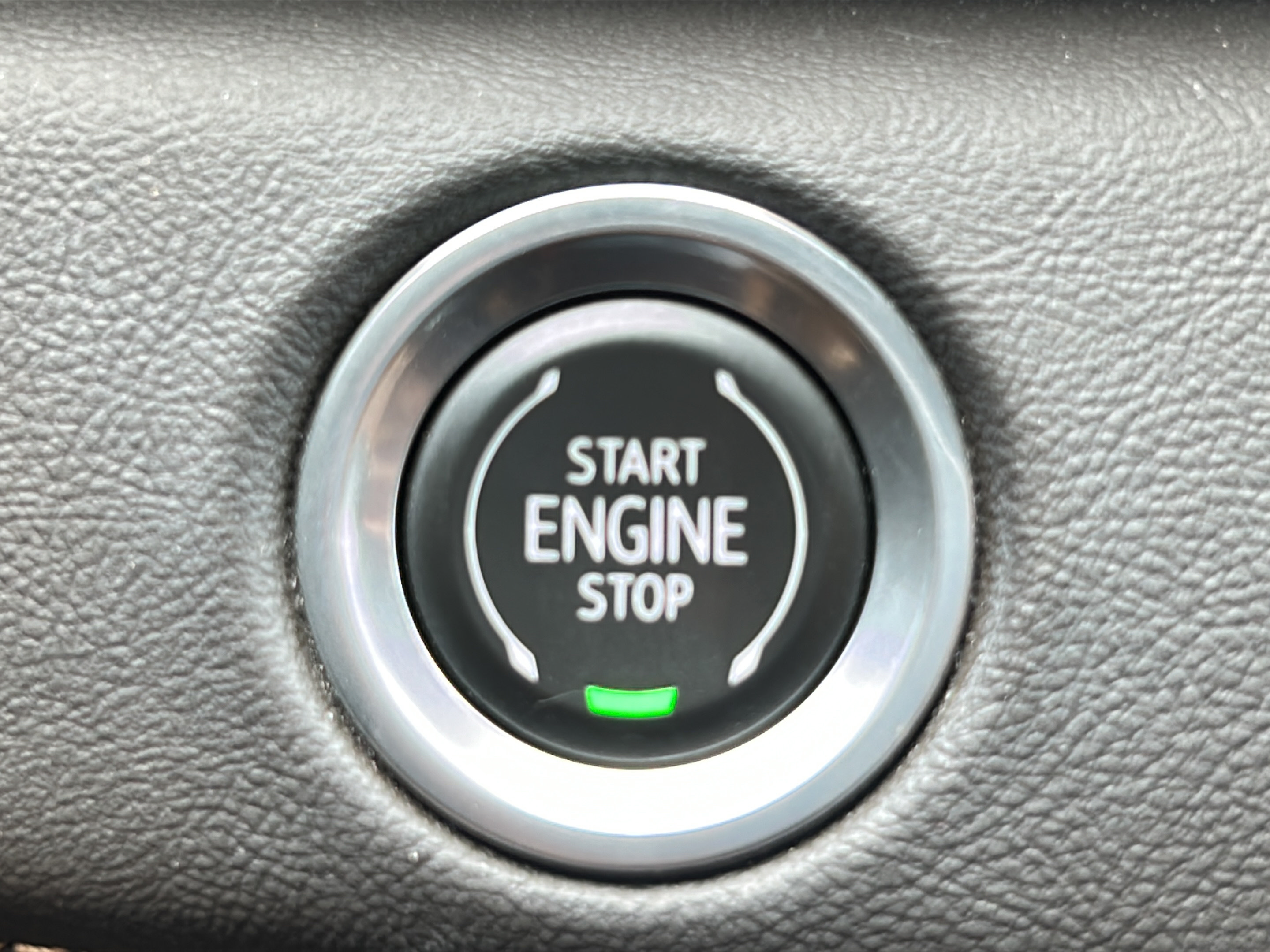 Used 2022 Cadillac Escalade ESV Premium Luxury RWD image 28
